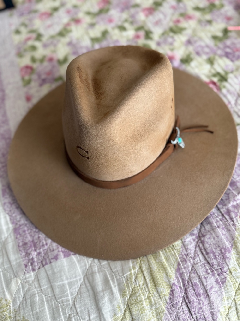 Wide-Brim Felt Rancher Hat in Tan with Leather Band